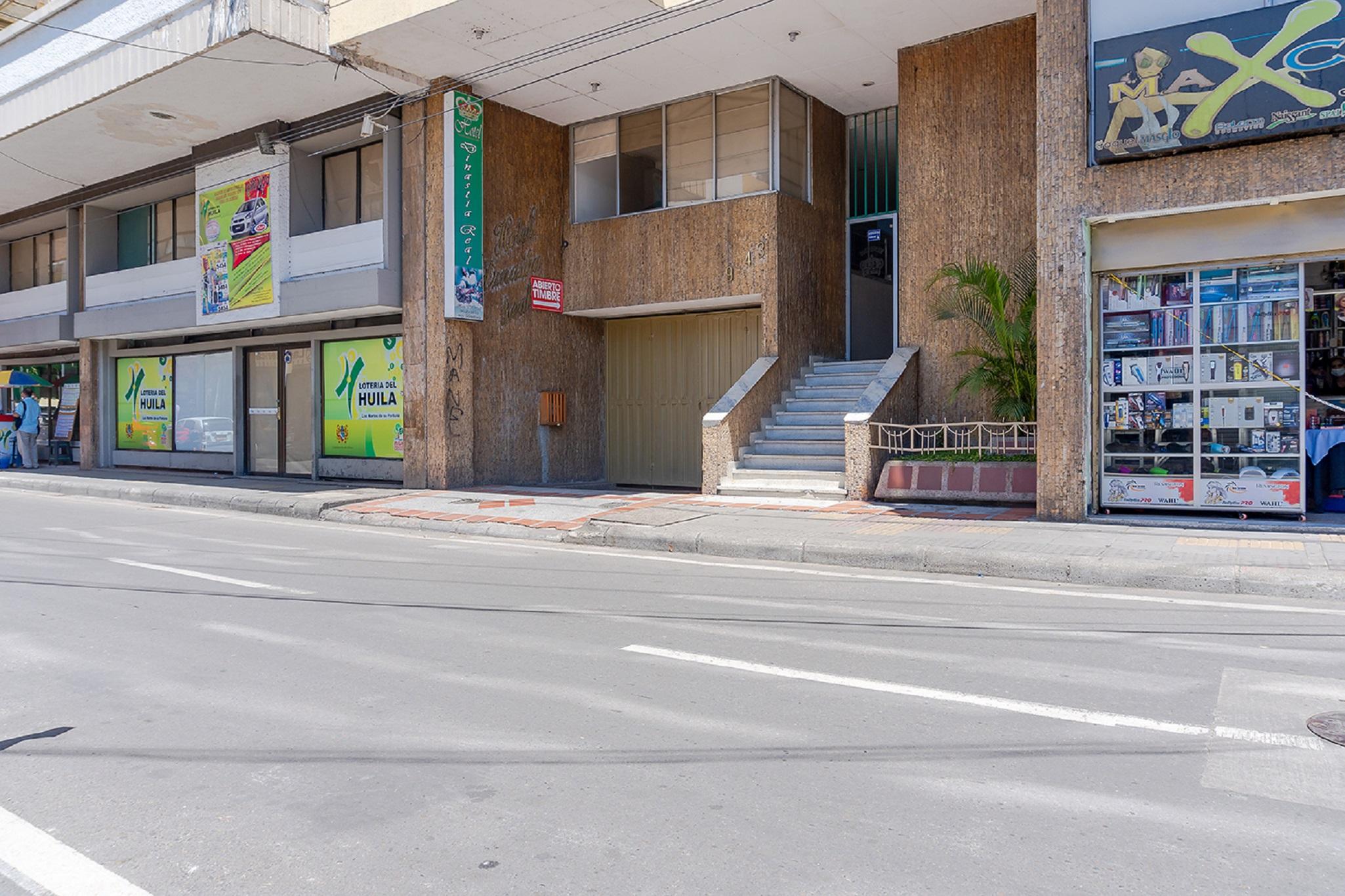 Hotel Dinastia Real Неива Екстериор снимка