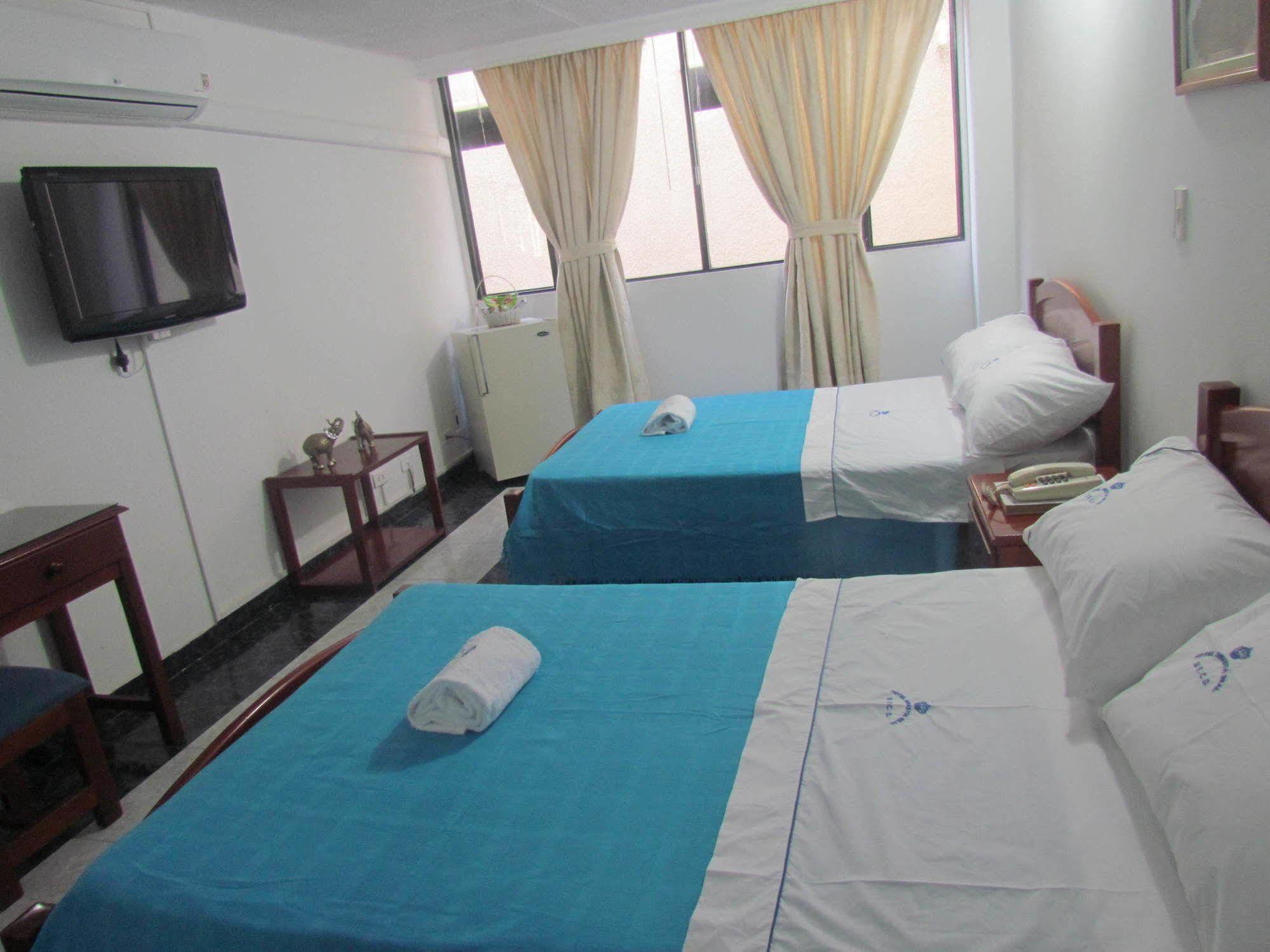 Hotel Dinastia Real Неива Екстериор снимка